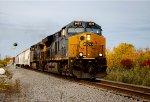 CSXT 3472 leads CN 327 at Gerard-Cadieux Boulvard